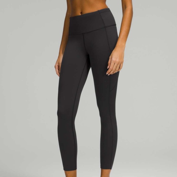 Lululemon Fast and Free Highrise Tight 25” in Black - Picture 2 of 8